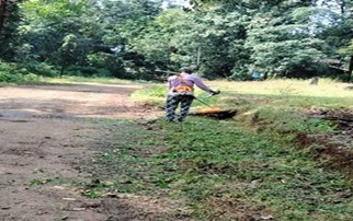 गाव स्वच्छ, तर घर स्वच्छ! संगमेश्वर तालुक्यातील वाशी तर्फे गावात श्रमदानातून स्वच्छता मोहीम संपन्न